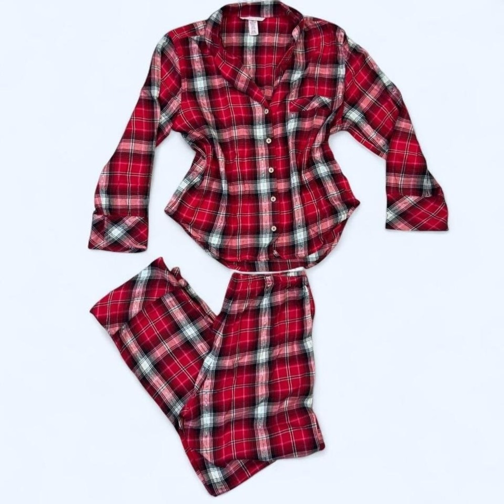 Victoria's Secret red plaid pajama set (top‎ + pants